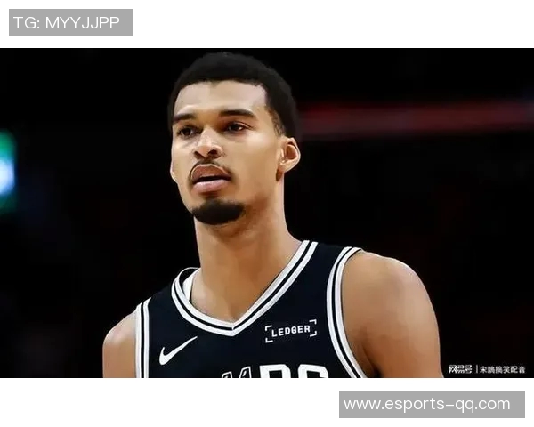 浓眉40分15篮板如同小孩对抗文班迅速进化令全联盟感到绝望 浓眉40分15篮板如同小孩对抗文班迅速进化令全联盟感到绝望