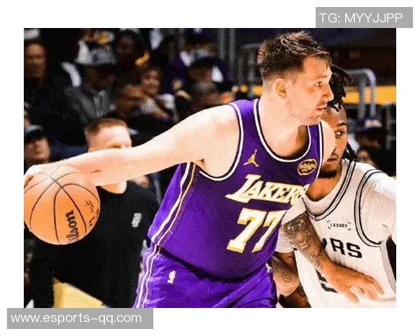 东契奇谈防守进步强调与队友沟通与参与的重要性