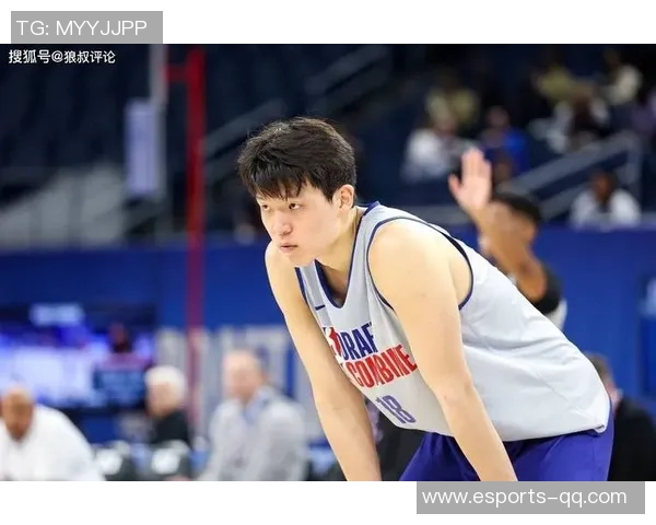 媒体人点评小杨防守风格称其象征性扑救难以适应NBA比赛节奏