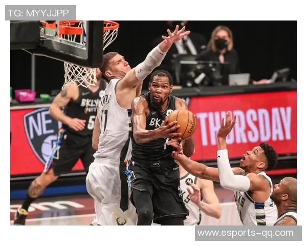 下半场体力不支KD18中6砍下20分第三节3次失误第四节3中0